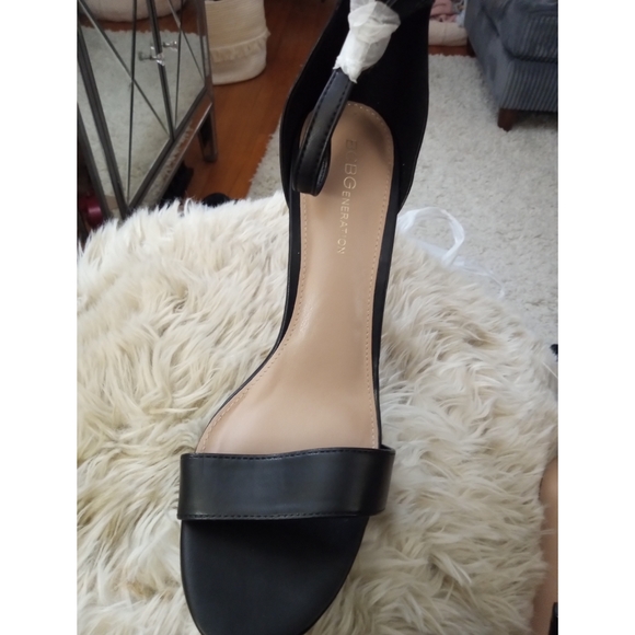 🆕⭐ BCBGeneration black stiletto heels - Picture 10 of 15